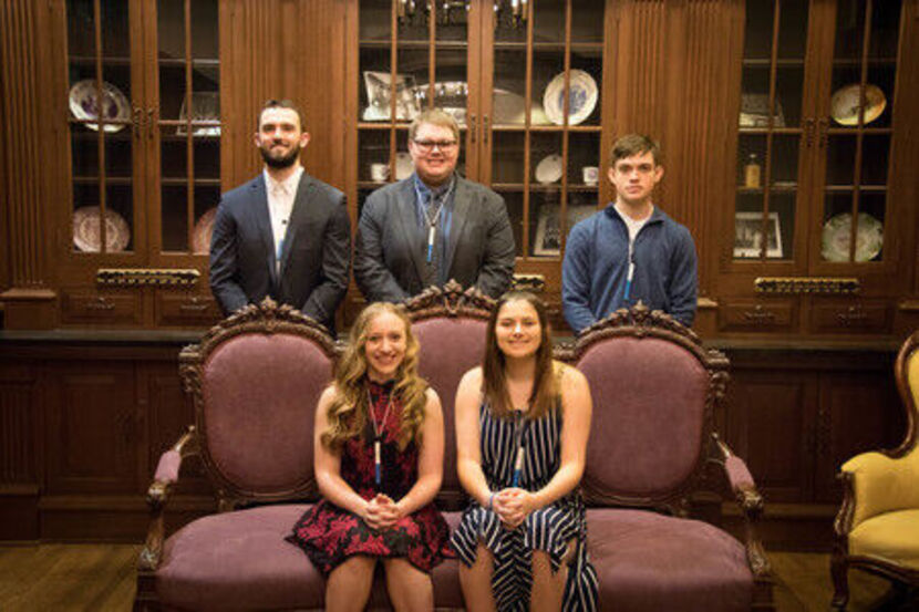 Students Honored and Inducted at Gamma Sigma Epsilon Ceremony